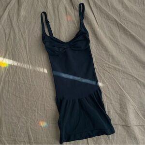 nwt skims women’s seamless sculpt slip dress in onyx